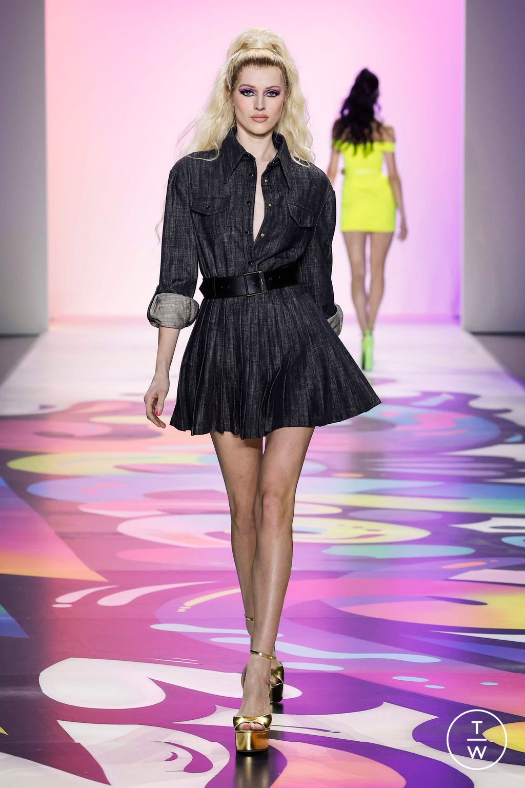 Fashion Week New York Spring/Summer 2023 look 20 from the Sergio Hudson collection 女装