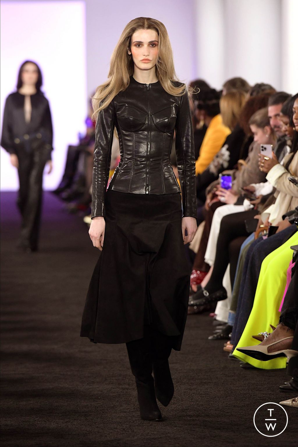 Fashion Week New York Fall/Winter 2024 look 9 de la collection Sergio Hudson womenswear
