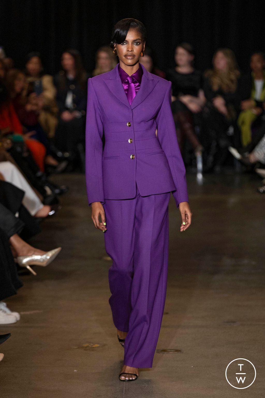 Fashion Week New York Fall/Winter 2025 look 2 from the Sergio Hudson collection womenswear