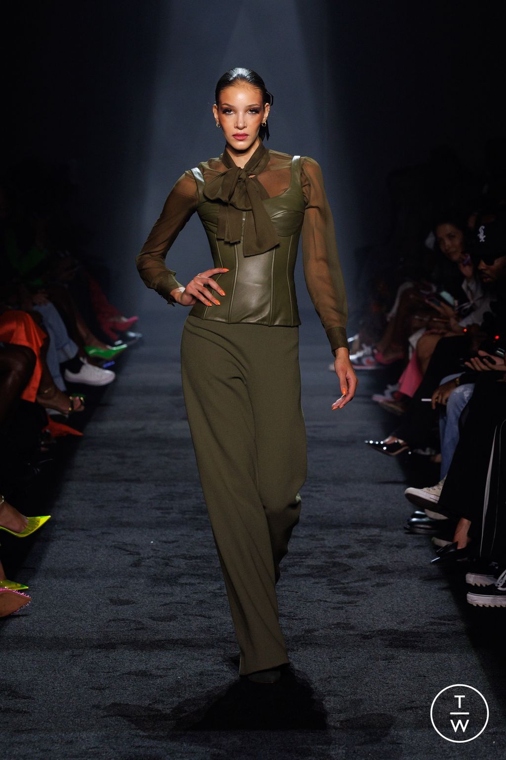 Fashion Week New York Spring/Summer 2024 look 25 from the Sergio Hudson collection 女装