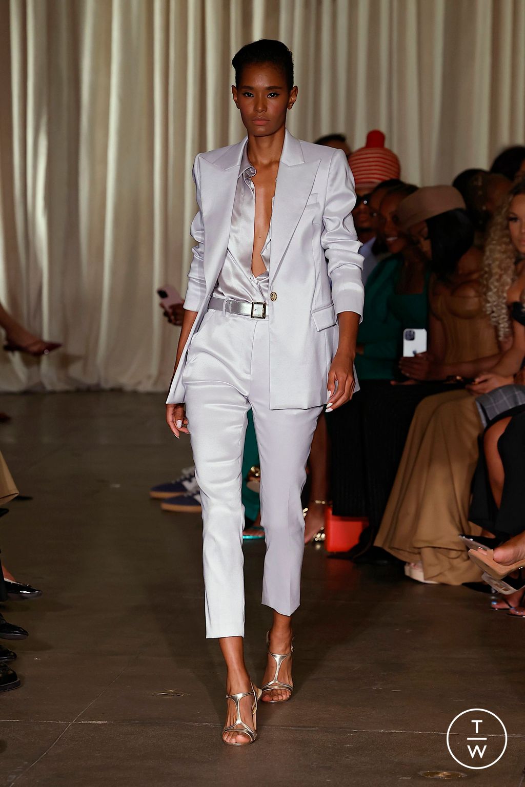 Fashion Week New York Spring/Summer 2025 look 1 from the Sergio Hudson collection 女装