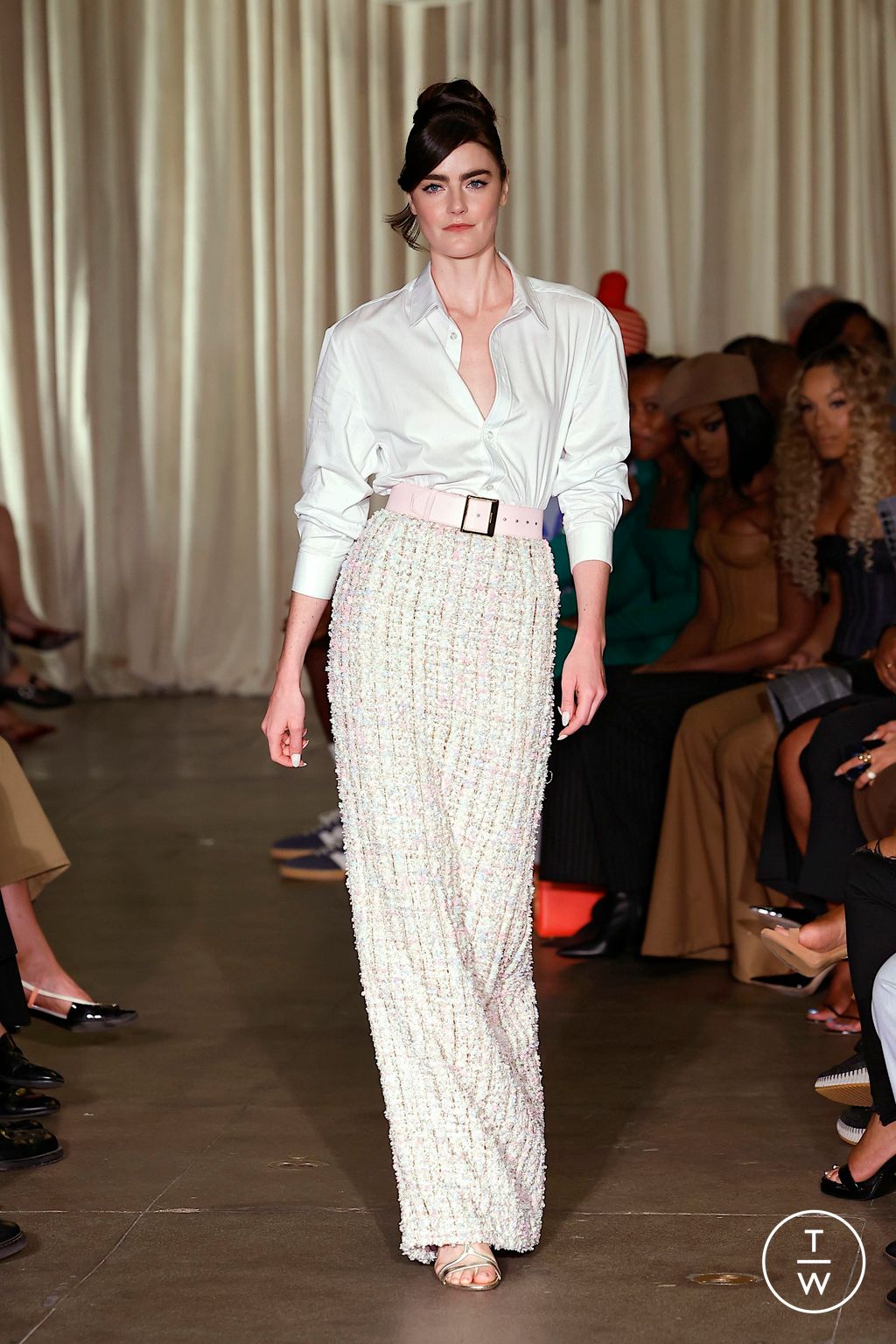 Fashion Week New York Spring/Summer 2025 look 28 from the Sergio Hudson collection 女装