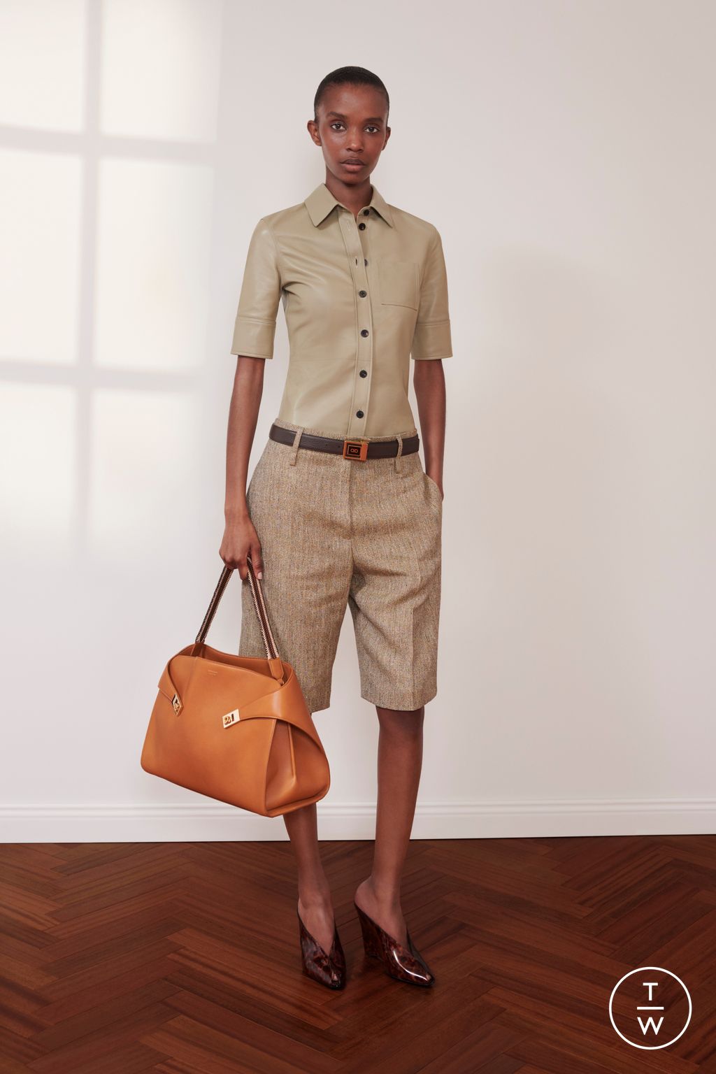 Fashion Week Milan Resort 2026 look 15 from the Ferragamo collection 女装