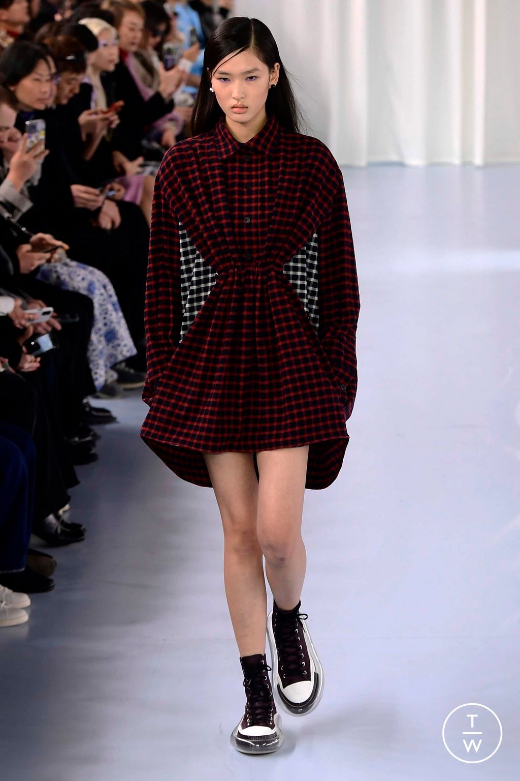 Fashion Week Paris Fall/Winter 2023 look 7 from the Shang Xia collection 女装