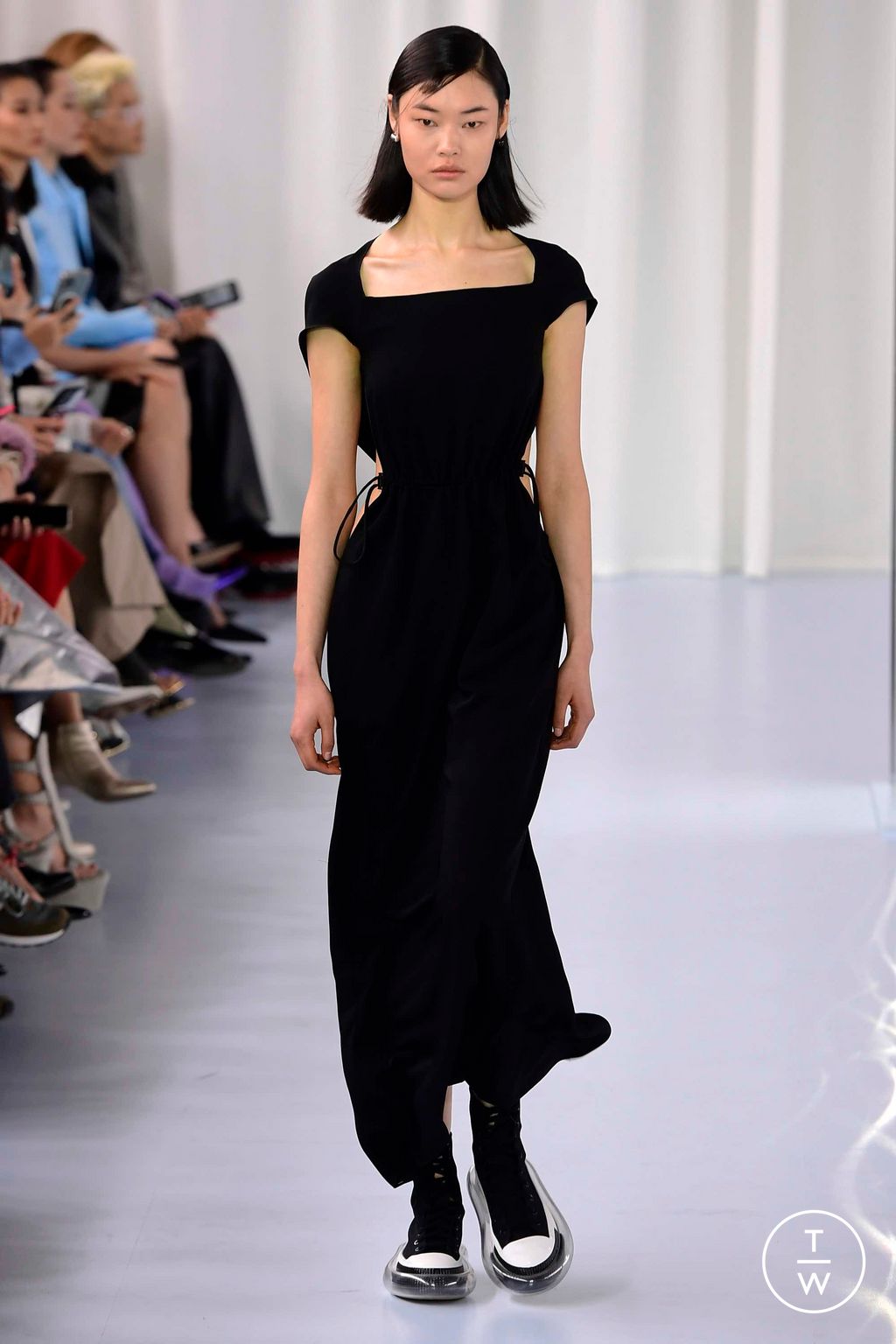 Fashion Week Paris Fall/Winter 2023 look 9 de la collection Shang Xia womenswear
