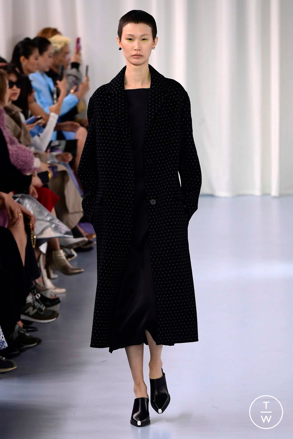 Fashion Week Paris Fall/Winter 2023 look 19 from the Shang Xia collection 女装