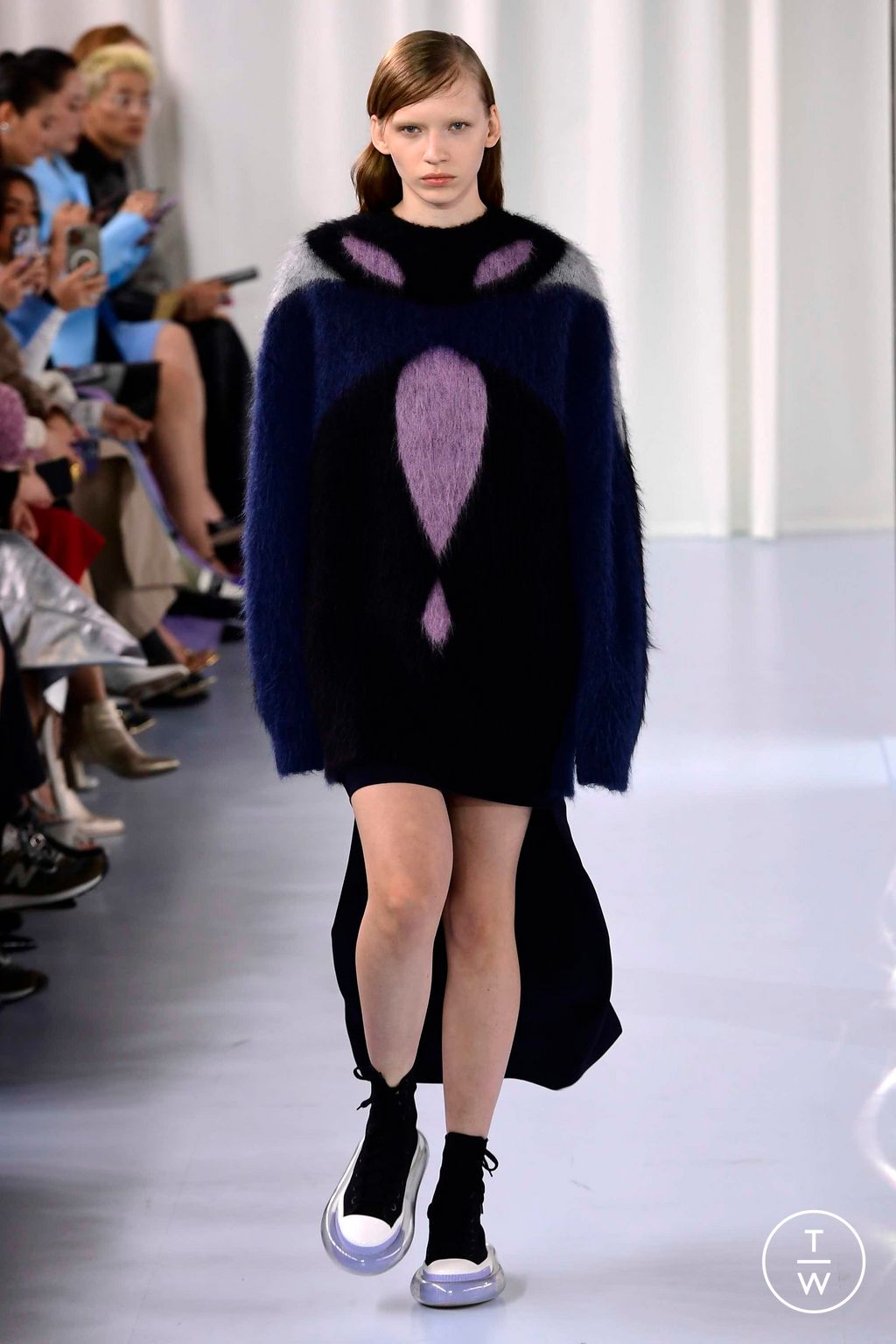 Fashion Week Paris Fall/Winter 2023 look 21 de la collection Shang Xia womenswear