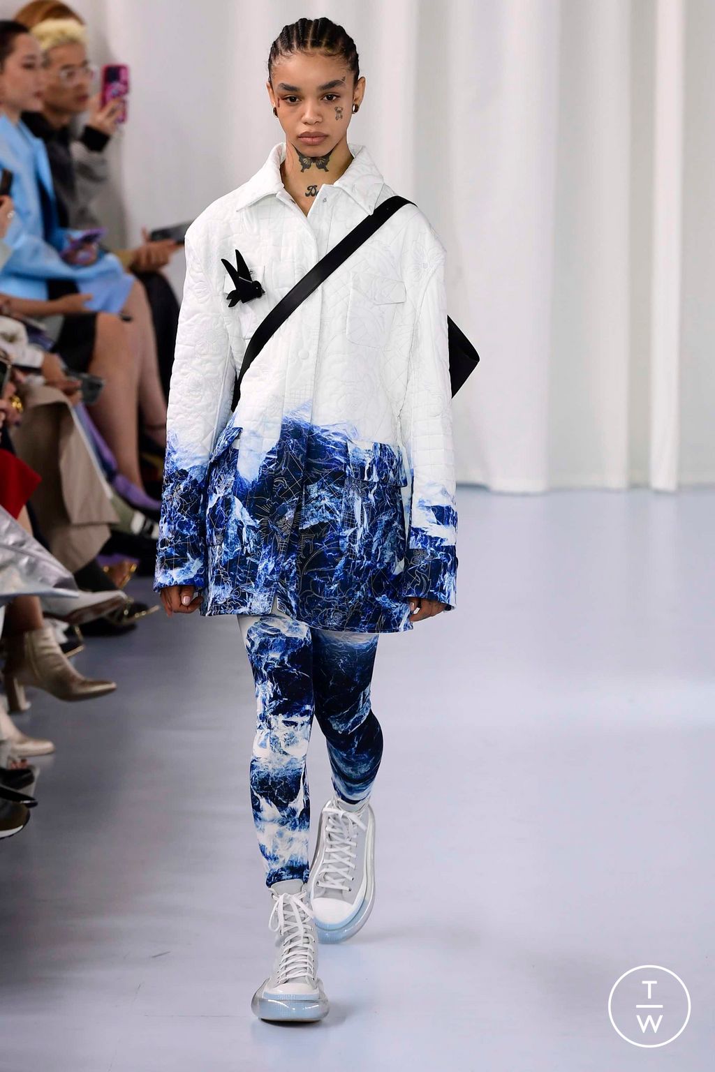 Fashion Week Paris Fall/Winter 2023 look 39 from the Shang Xia collection 女装