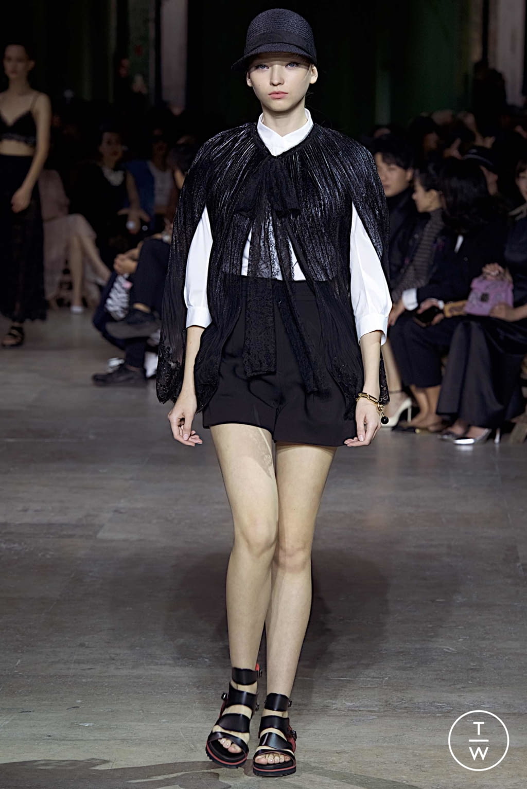 Fashion Week Paris Spring/Summer 2020 look 6 de la collection Shiatzy Chen womenswear