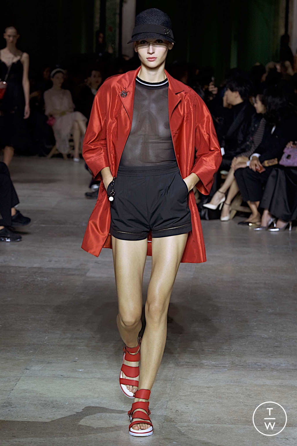 Fashion Week Paris Spring/Summer 2020 look 16 from the Shiatzy Chen collection 女装