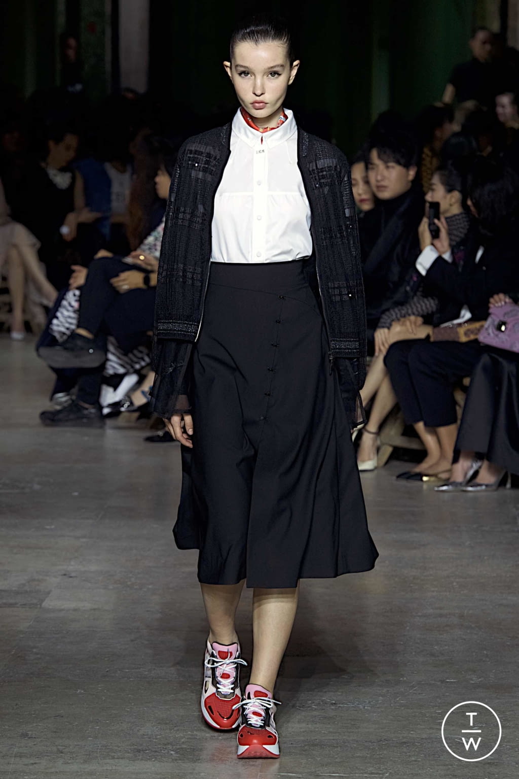 Fashion Week Paris Spring/Summer 2020 look 28 from the Shiatzy Chen collection 女装