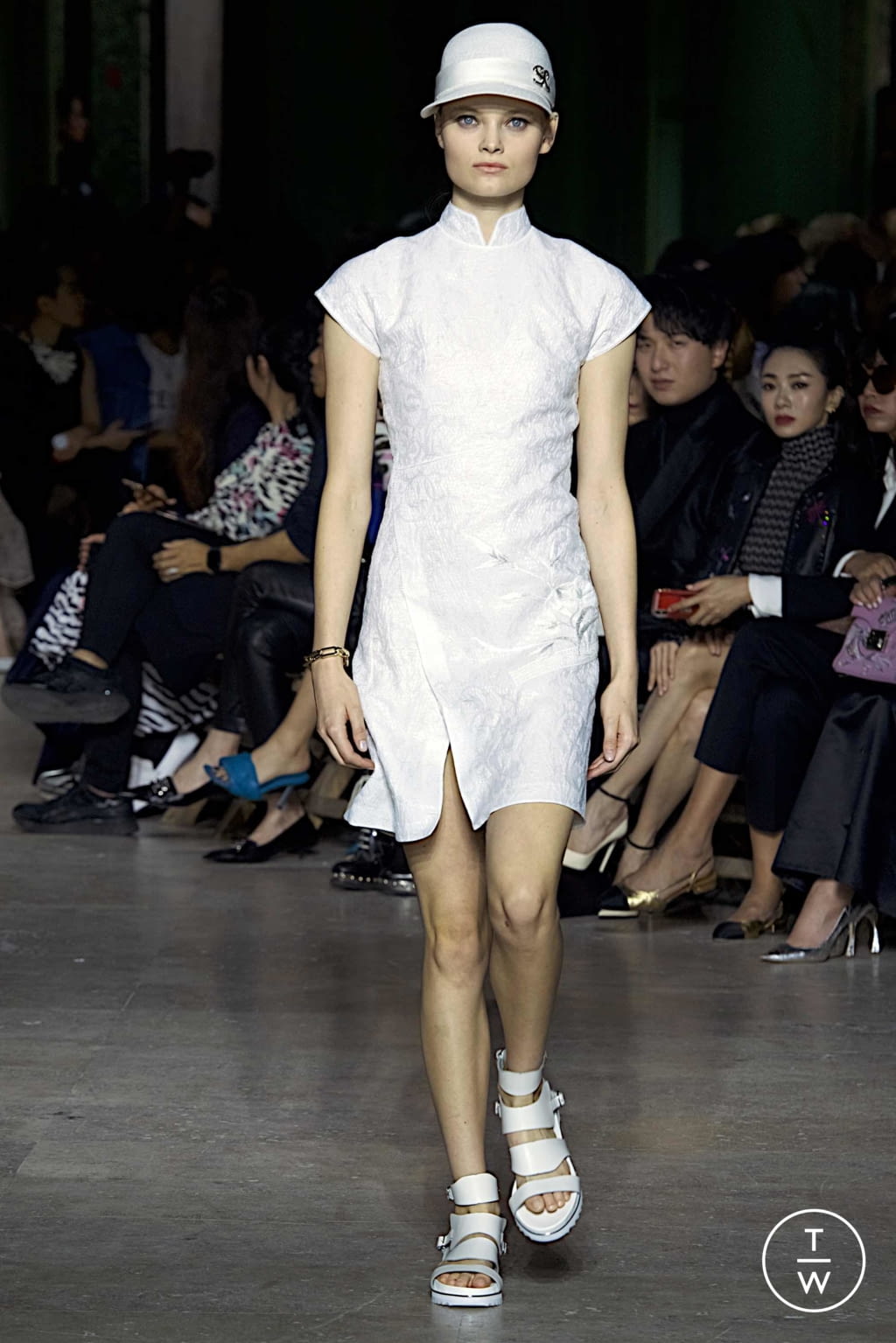 Fashion Week Paris Spring/Summer 2020 look 35 de la collection Shiatzy Chen womenswear