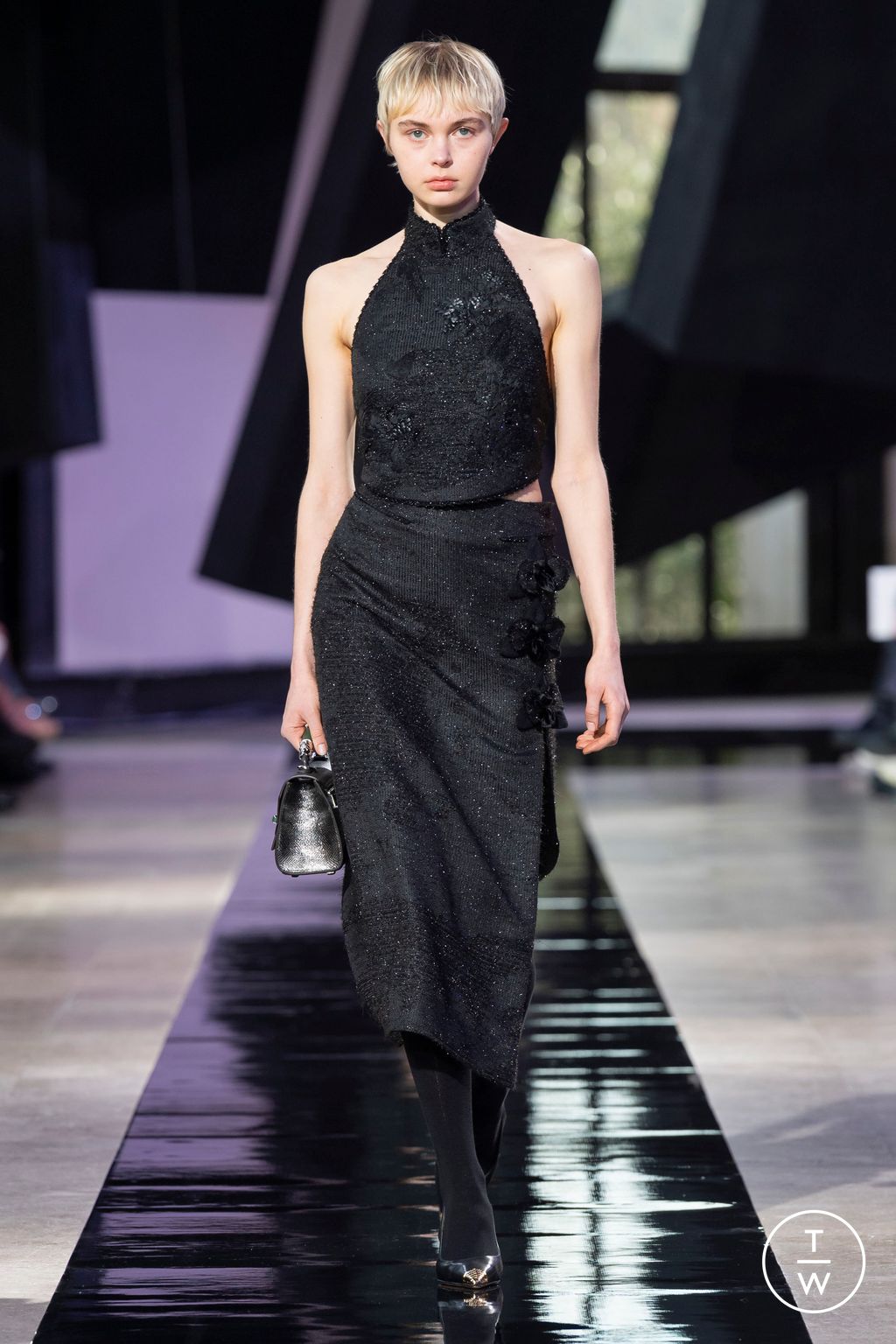 Fashion Week Paris Fall/Winter 2024 look 8 de la collection Shiatzy Chen womenswear