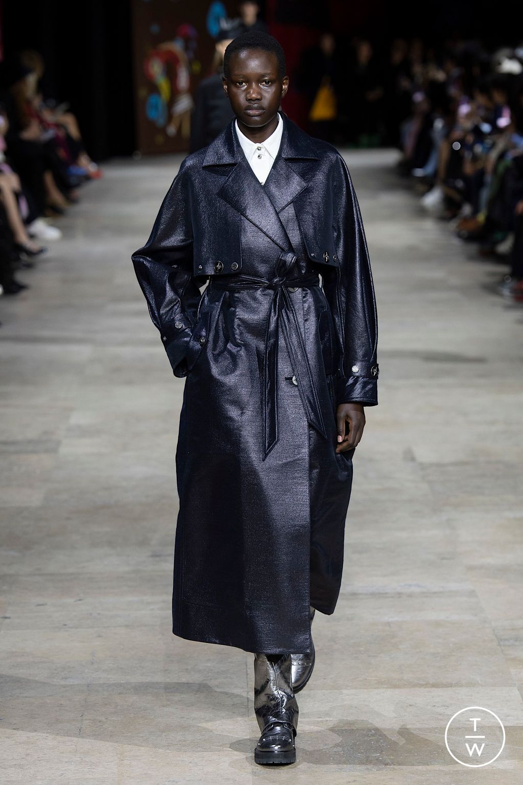 Fashion Week Paris Fall/Winter 2025 look 14 from the Shiatzy Chen collection womenswear