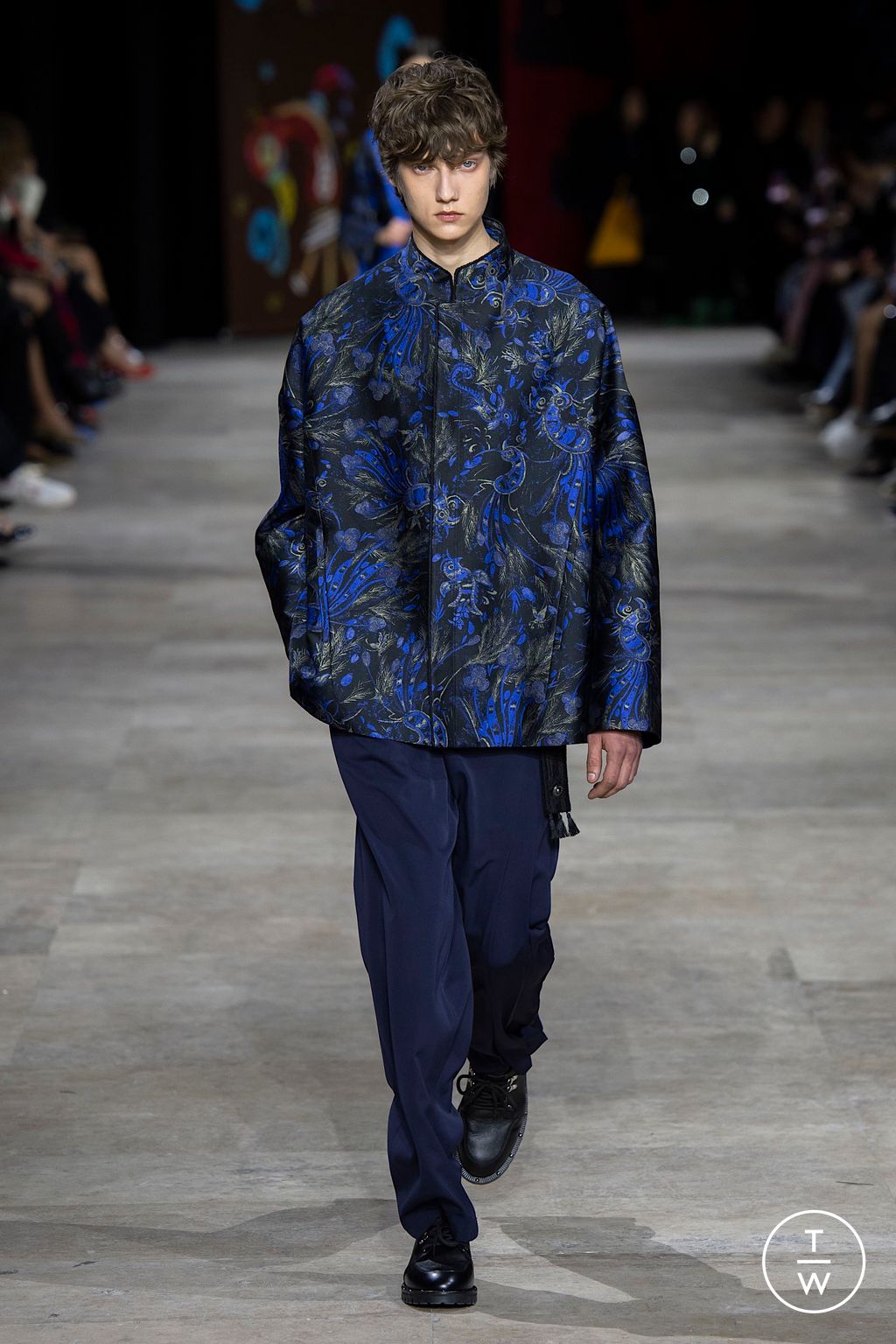 Fashion Week Paris Fall/Winter 2025 look 21 from the Shiatzy Chen collection womenswear