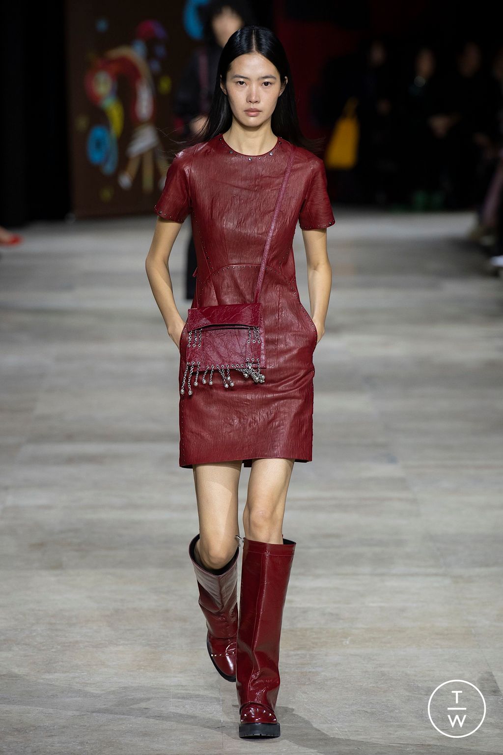 Fashion Week Paris Fall/Winter 2025 look 42 de la collection Shiatzy Chen womenswear