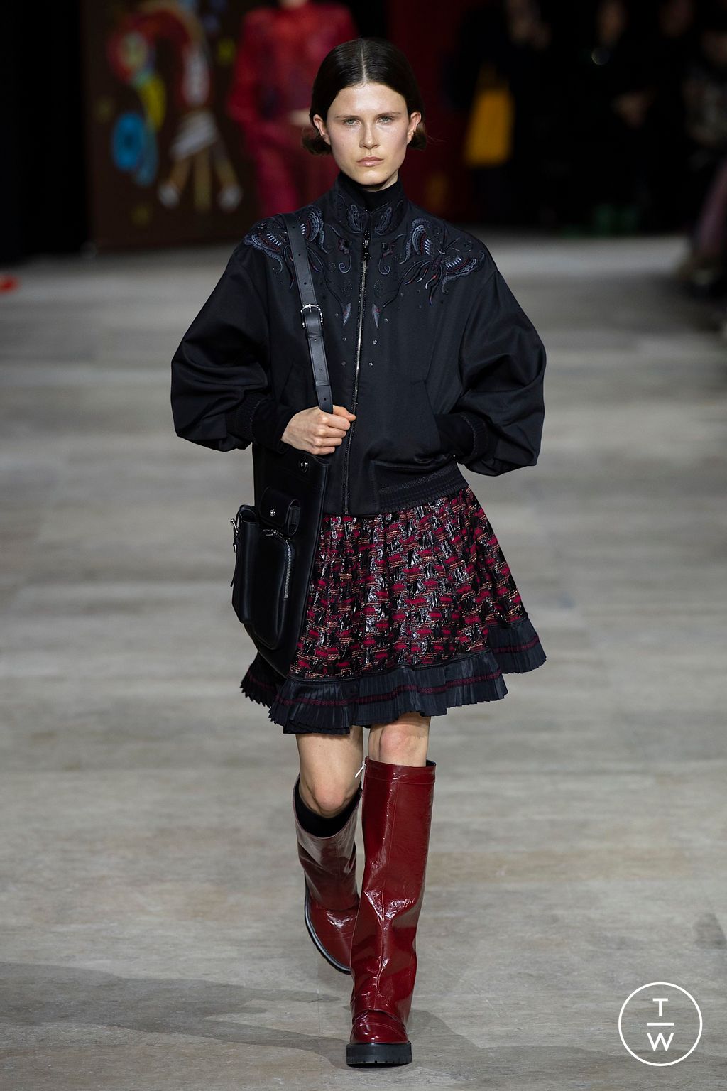 Fashion Week Paris Fall/Winter 2025 look 44 de la collection Shiatzy Chen womenswear