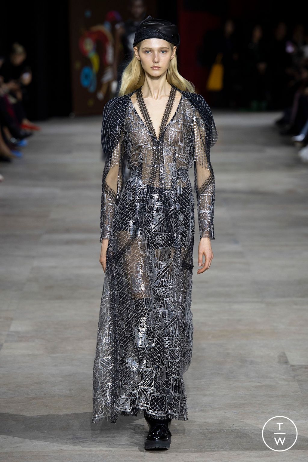 Fashion Week Paris Fall/Winter 2025 look 62 de la collection Shiatzy Chen womenswear