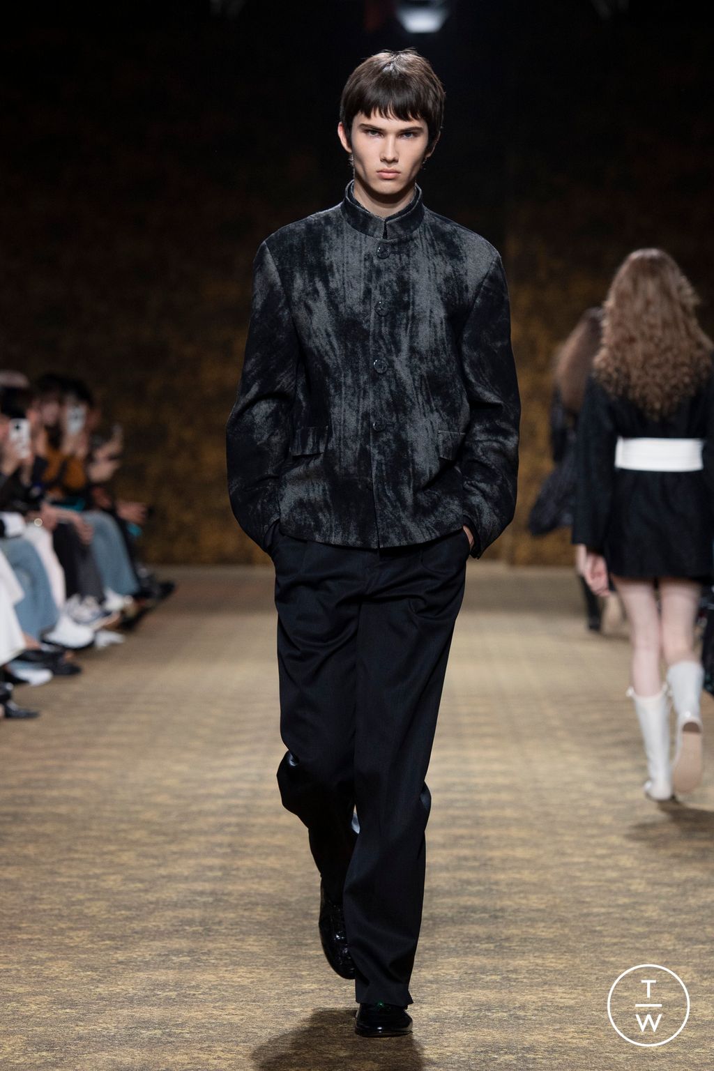 Fashion Week Paris Fall/Winter 2026 look 13 from the Shiatzy Chen collection womenswear