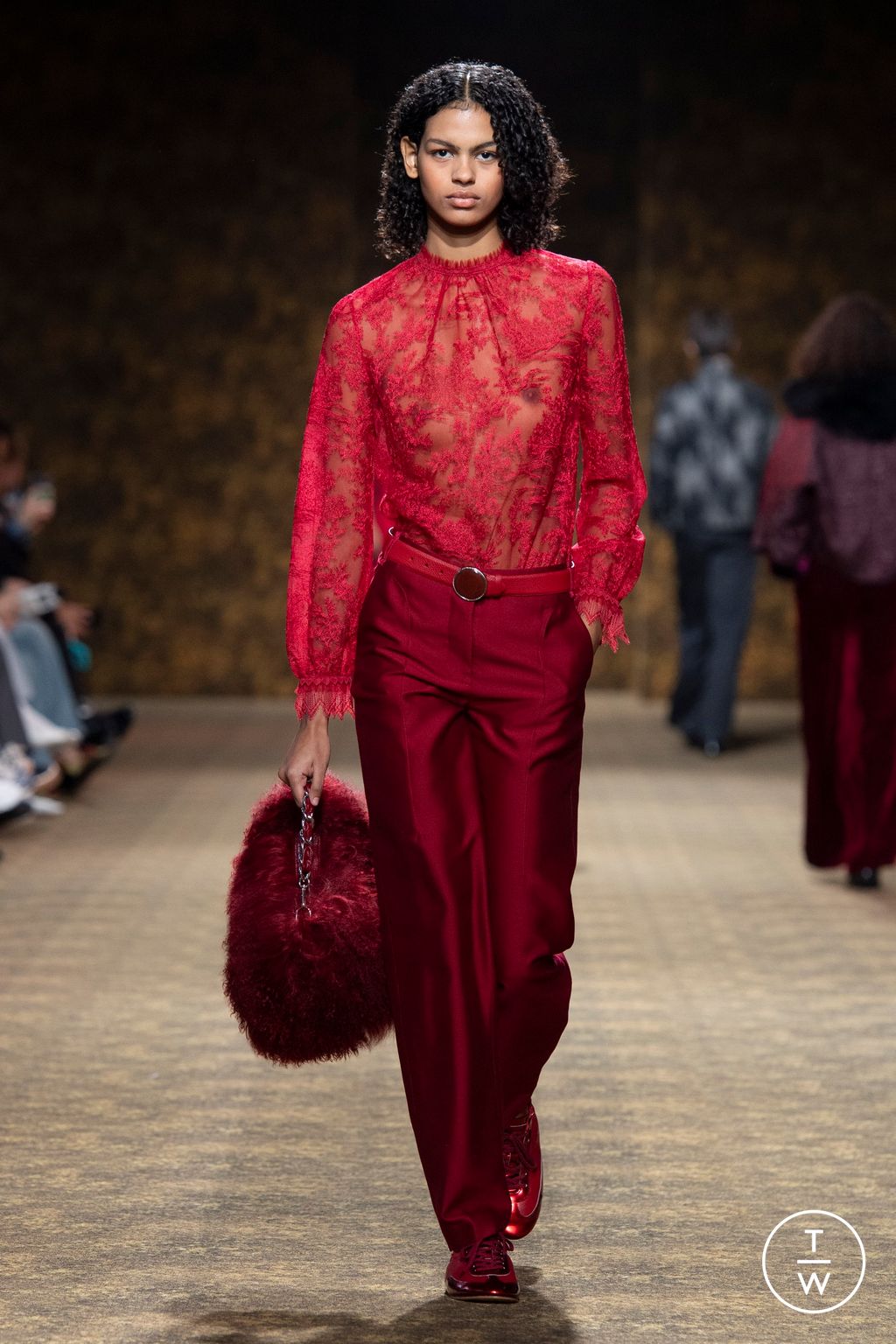 Fashion Week Paris Fall/Winter 2026 look 15 from the Shiatzy Chen collection 女装