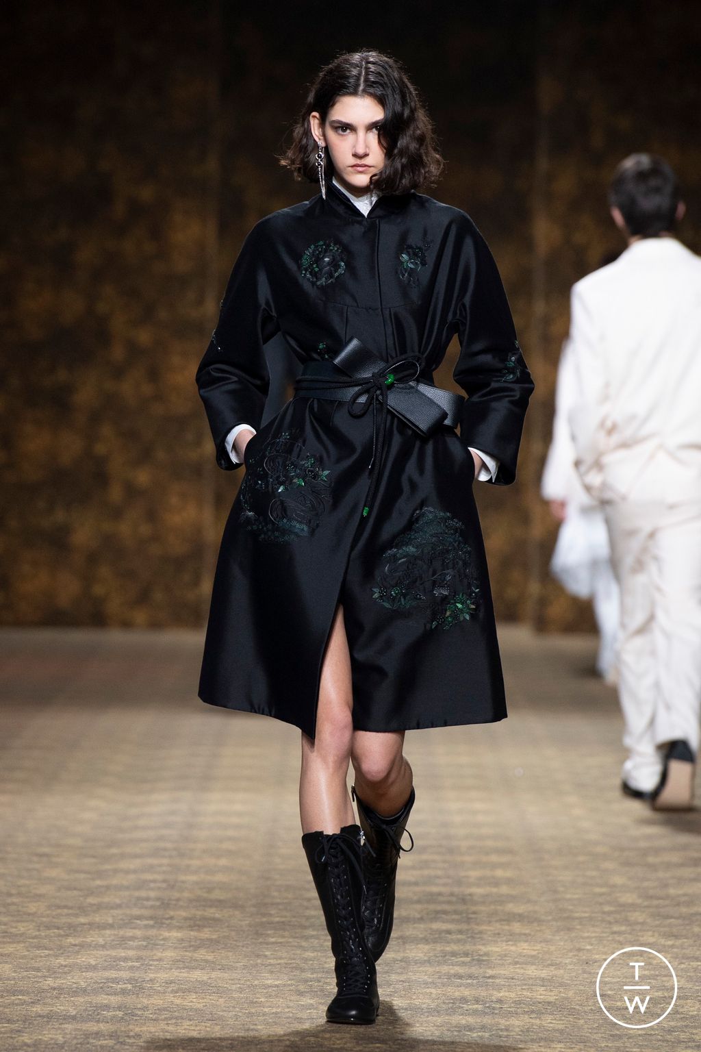 Fashion Week Paris Fall/Winter 2026 look 41 from the Shiatzy Chen collection 女装