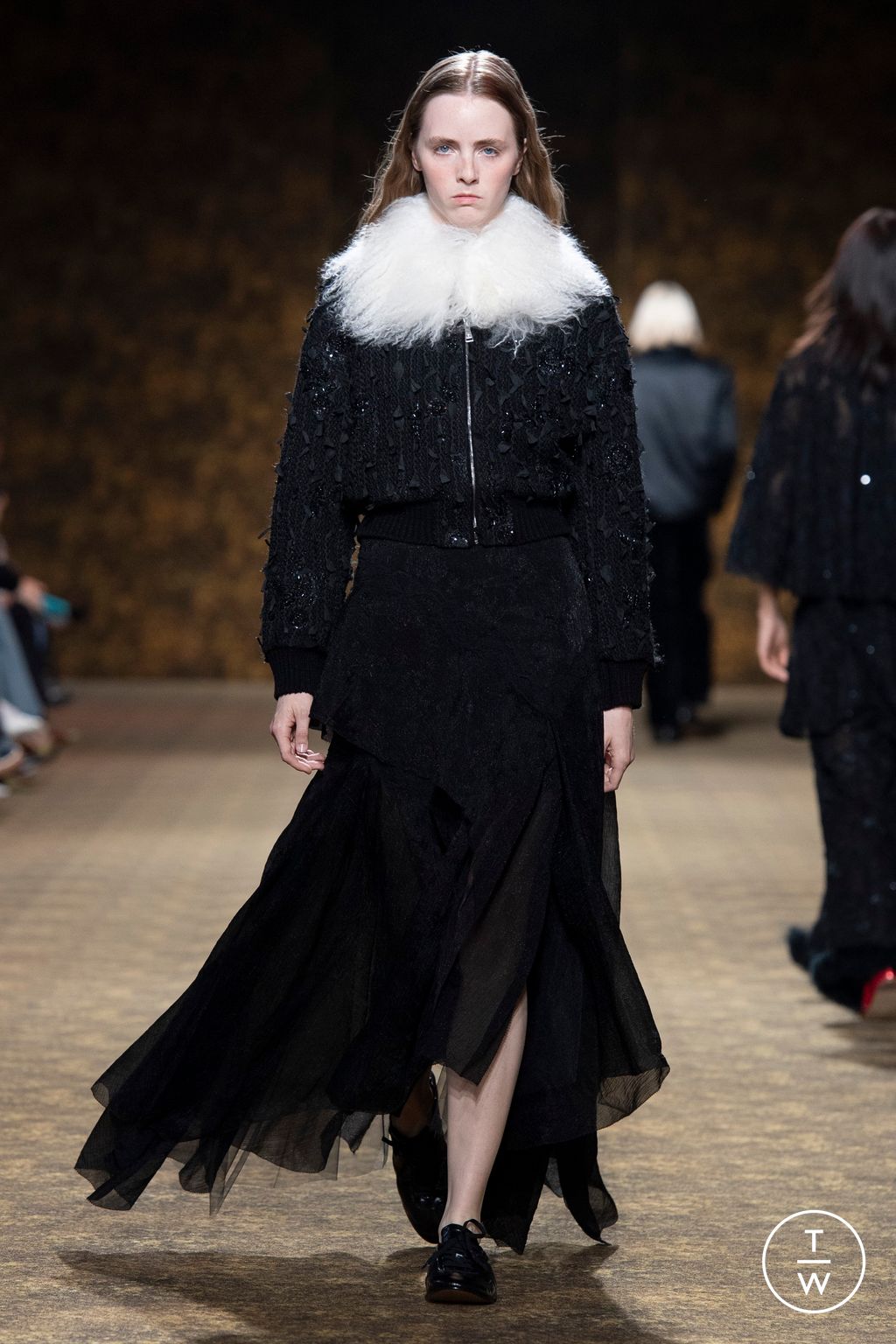 Fashion Week Paris Fall/Winter 2026 look 45 de la collection Shiatzy Chen womenswear