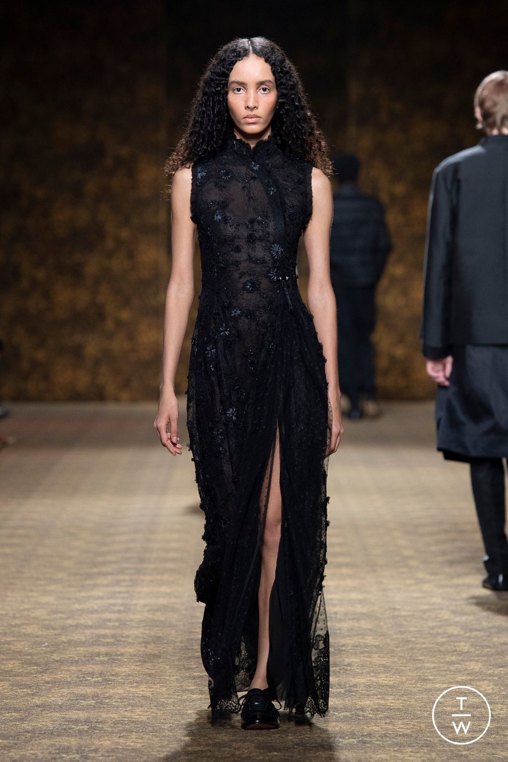 Fashion Week Paris Fall/Winter 2026 look 55 from the Shiatzy Chen collection womenswear