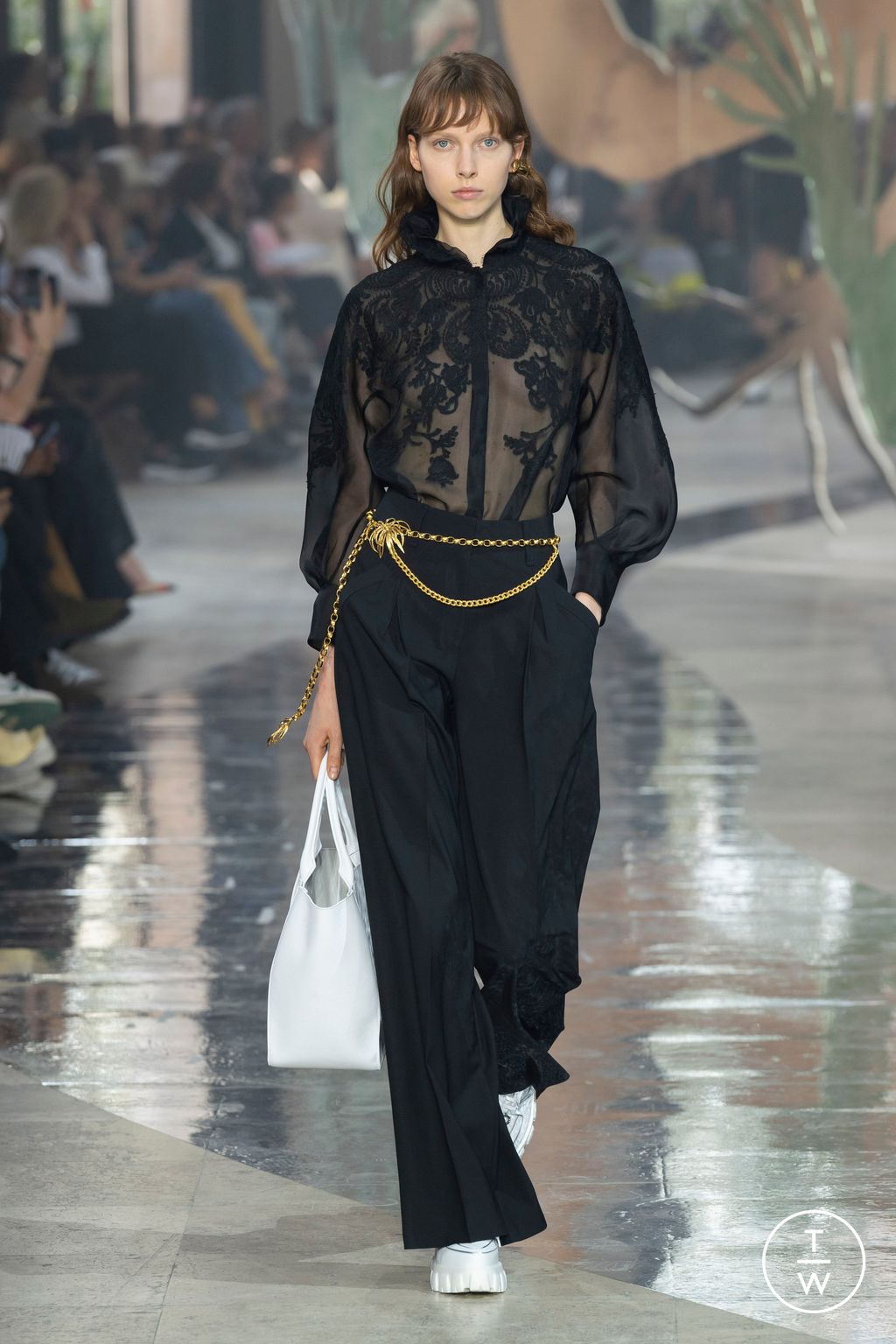 Fashion Week Paris Spring/Summer 2024 look 43 from the Shiatzy Chen collection womenswear