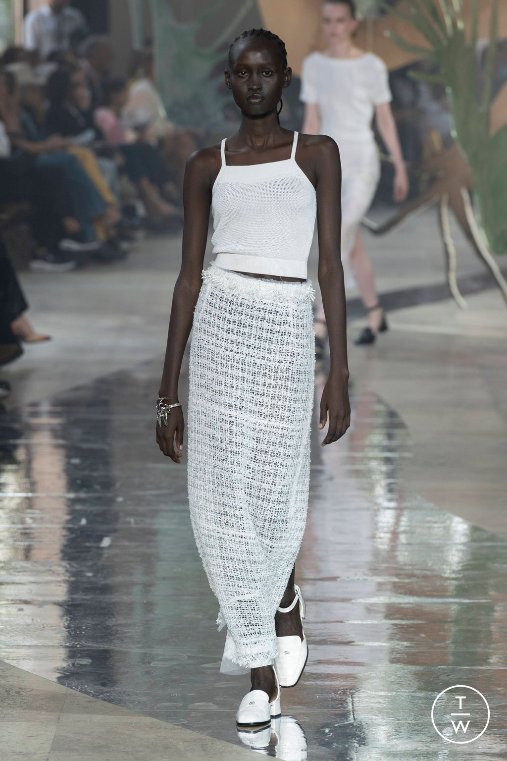 Fashion Week Paris Spring/Summer 2024 look 50 from the Shiatzy Chen collection womenswear