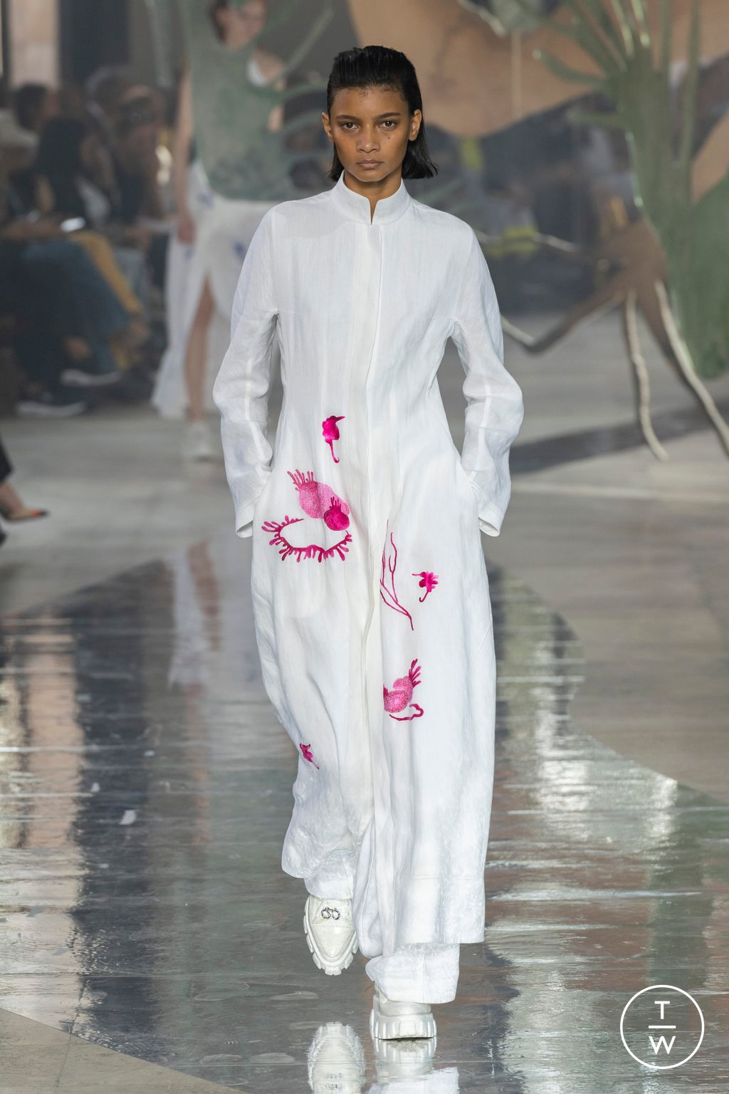 Fashion Week Paris Spring/Summer 2024 look 58 from the Shiatzy Chen collection womenswear
