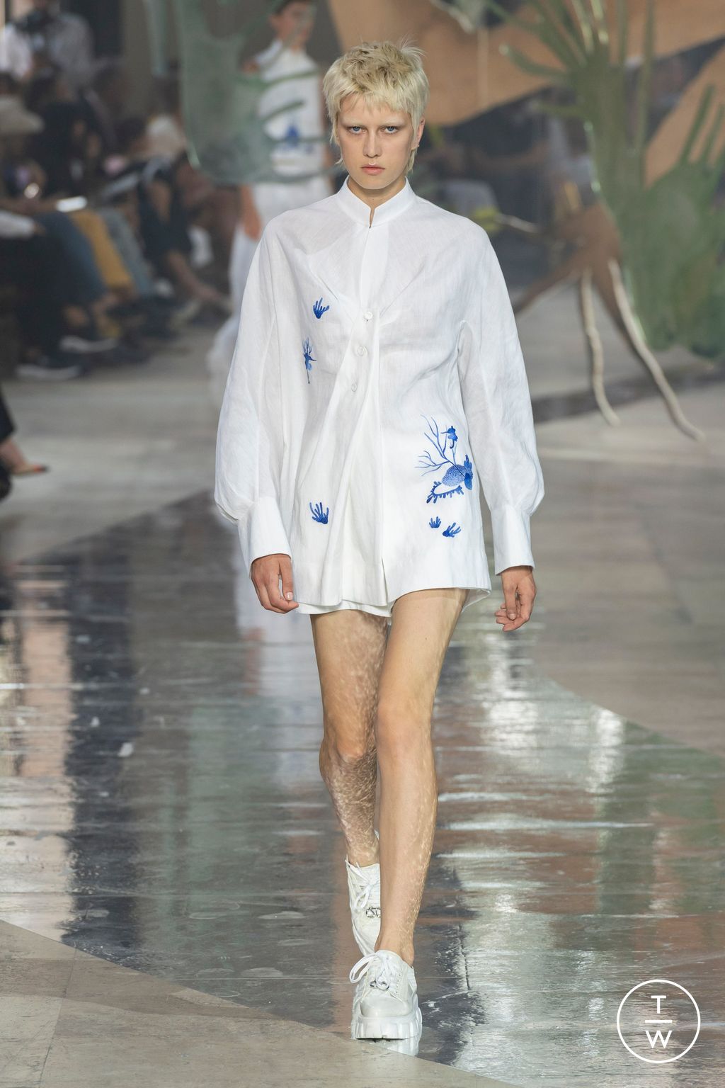 Fashion Week Paris Spring/Summer 2024 look 62 from the Shiatzy Chen collection womenswear
