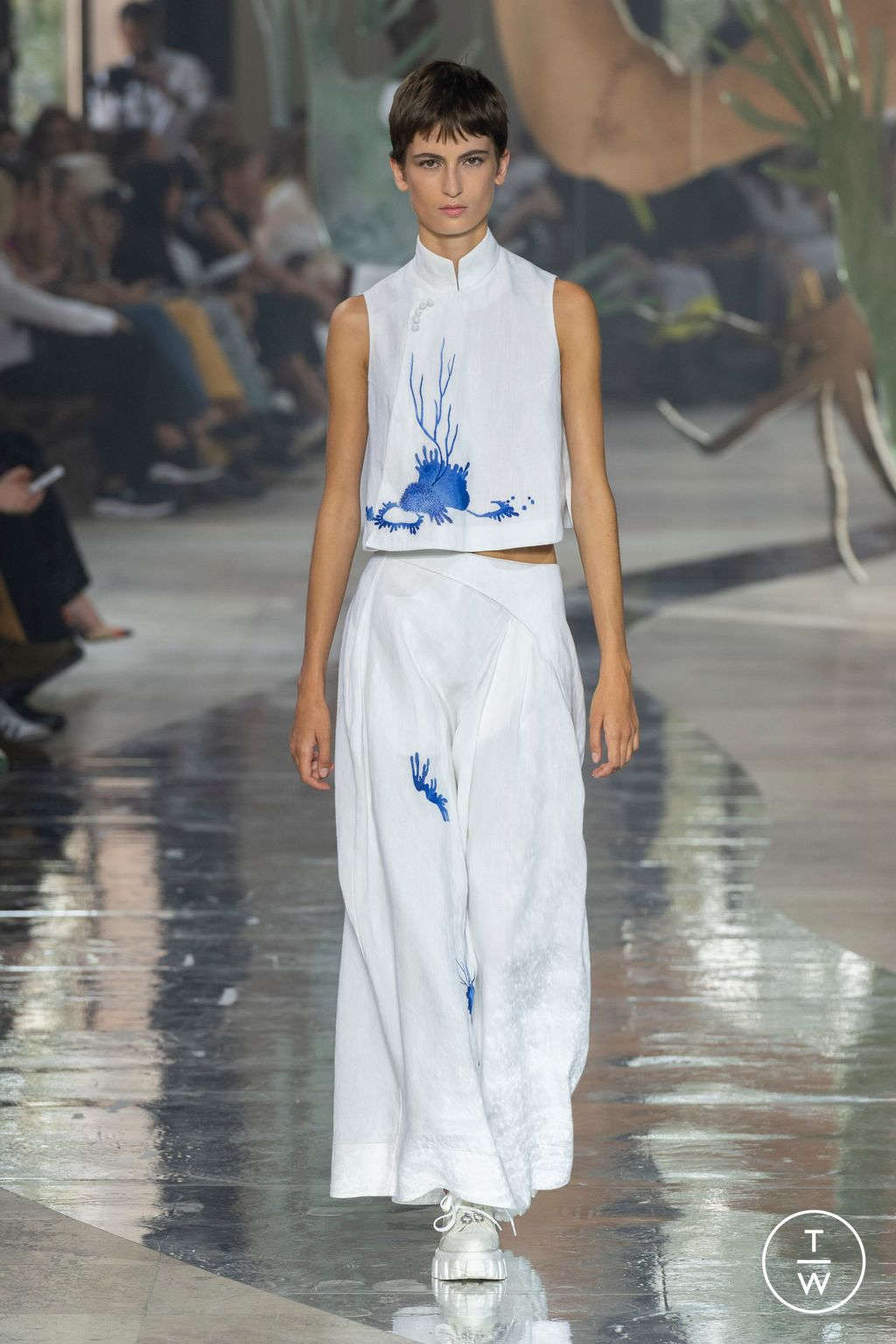 Fashion Week Paris Spring/Summer 2024 look 63 from the Shiatzy Chen collection womenswear