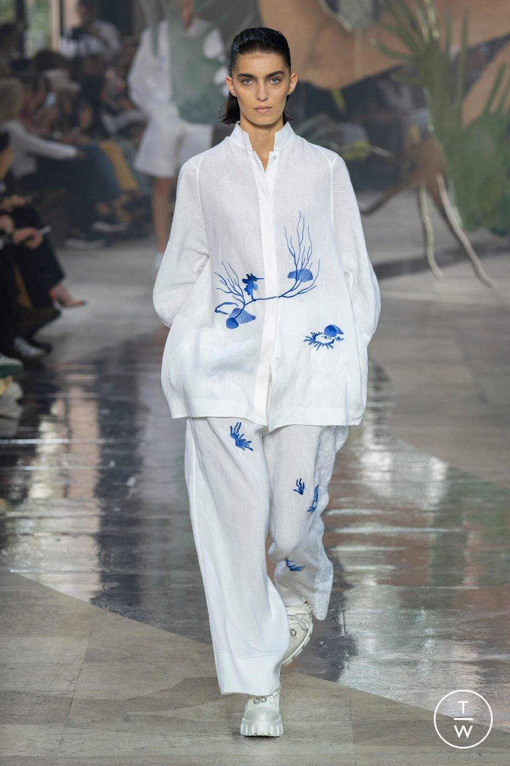 Fashion Week Paris Spring/Summer 2024 look 66 from the Shiatzy Chen collection womenswear