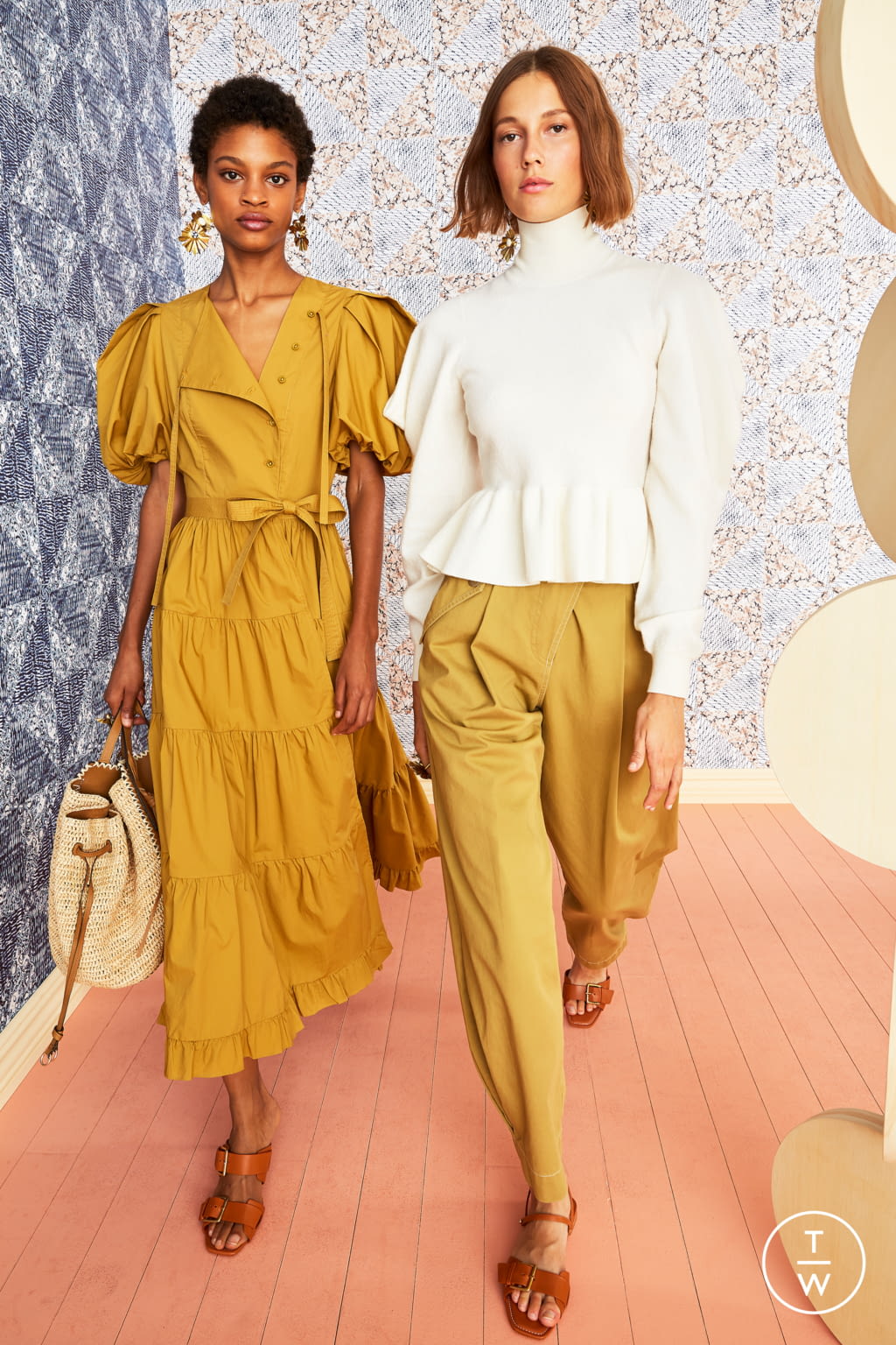 Fashion Week New York Resort 2021 look 29 from the Ulla Johnson collection 女装