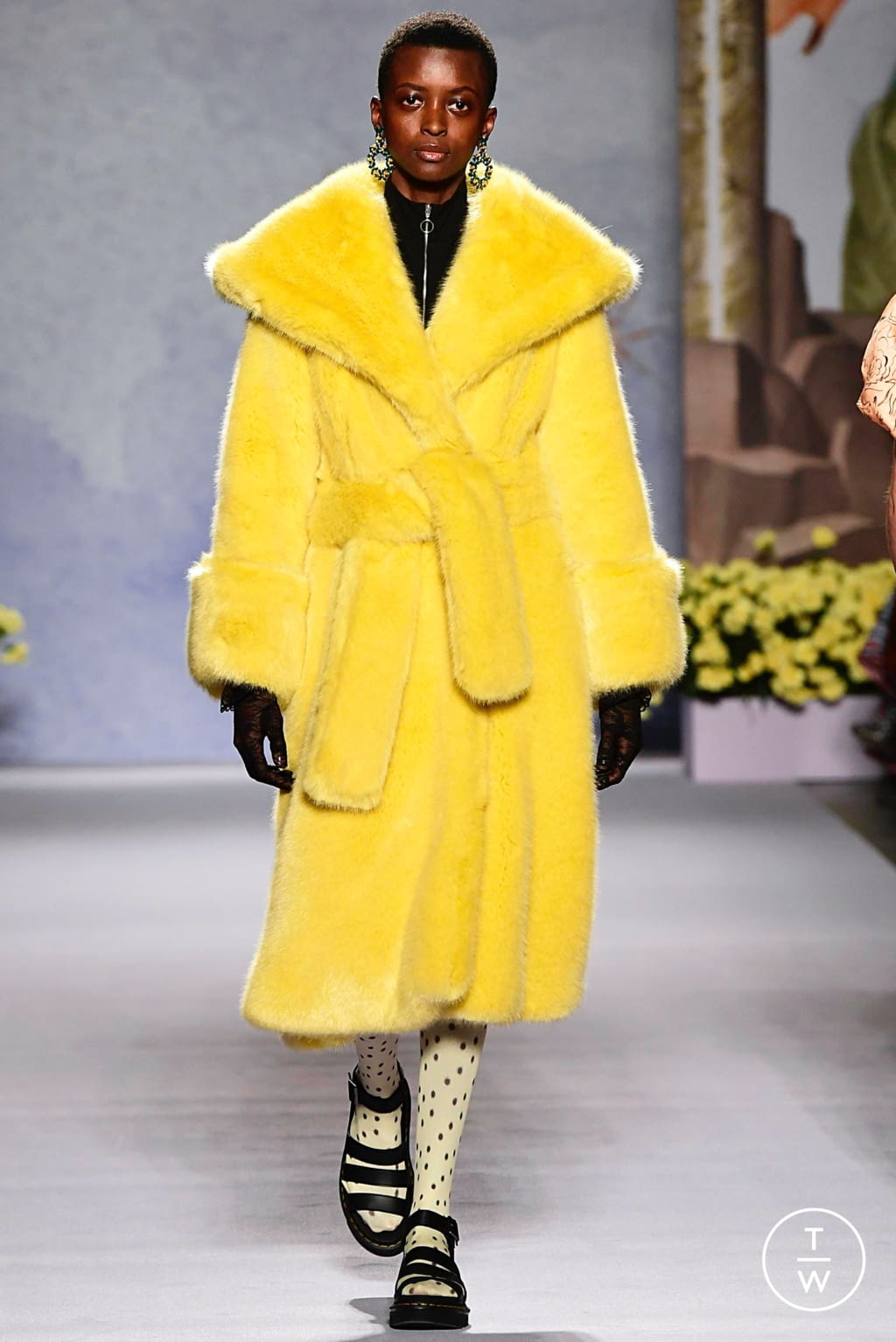 Fashion Week London Fall/Winter 2019 look 7 from the Shrimps collection womenswear