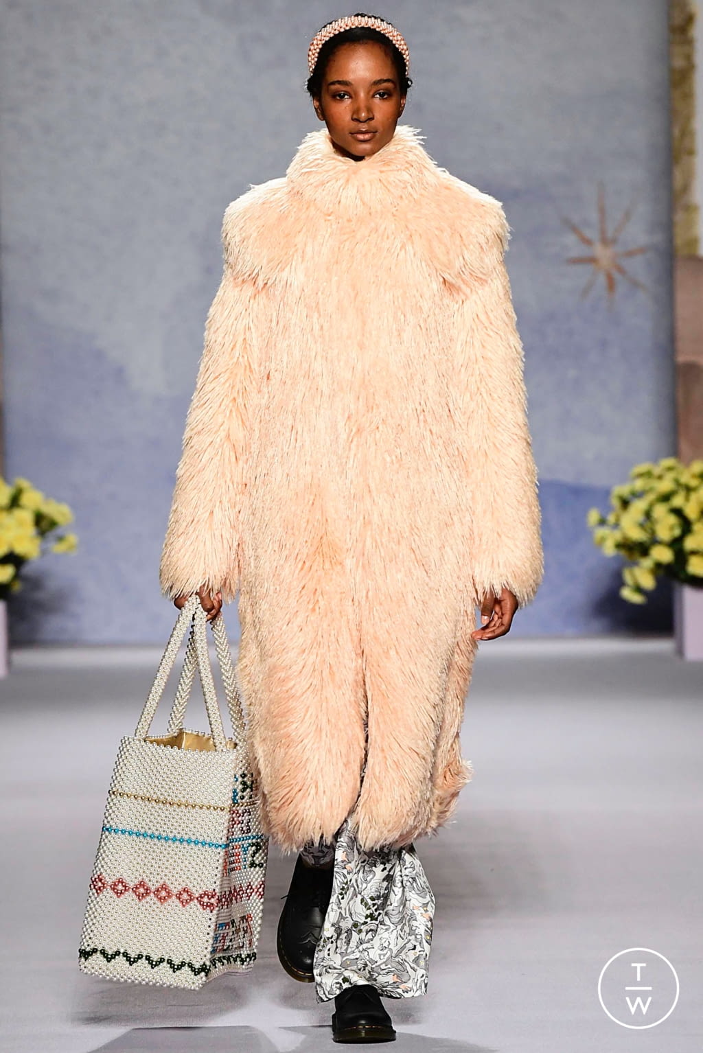 Fashion Week London Fall/Winter 2019 look 18 from the Shrimps collection womenswear