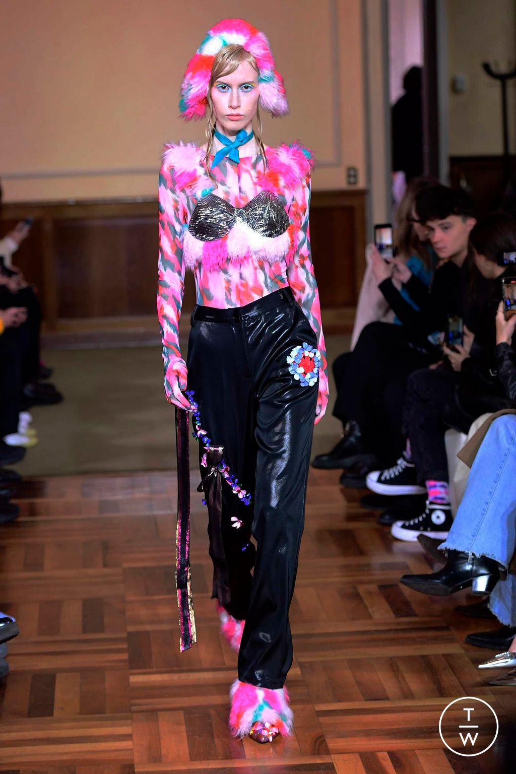 Fashion Week Milan Fall/Winter 2023 look 2 from the Shuting Qiu collection womenswear