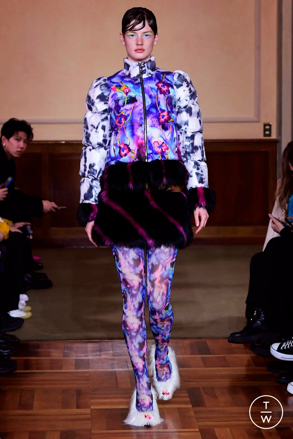 Fashion Week Milan Fall/Winter 2023 look 16 de la collection Shuting Qiu womenswear