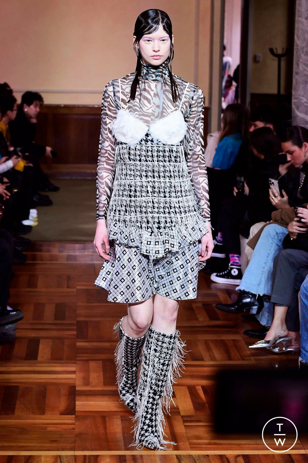 Fashion Week Milan Fall/Winter 2023 look 32 de la collection Shuting Qiu womenswear