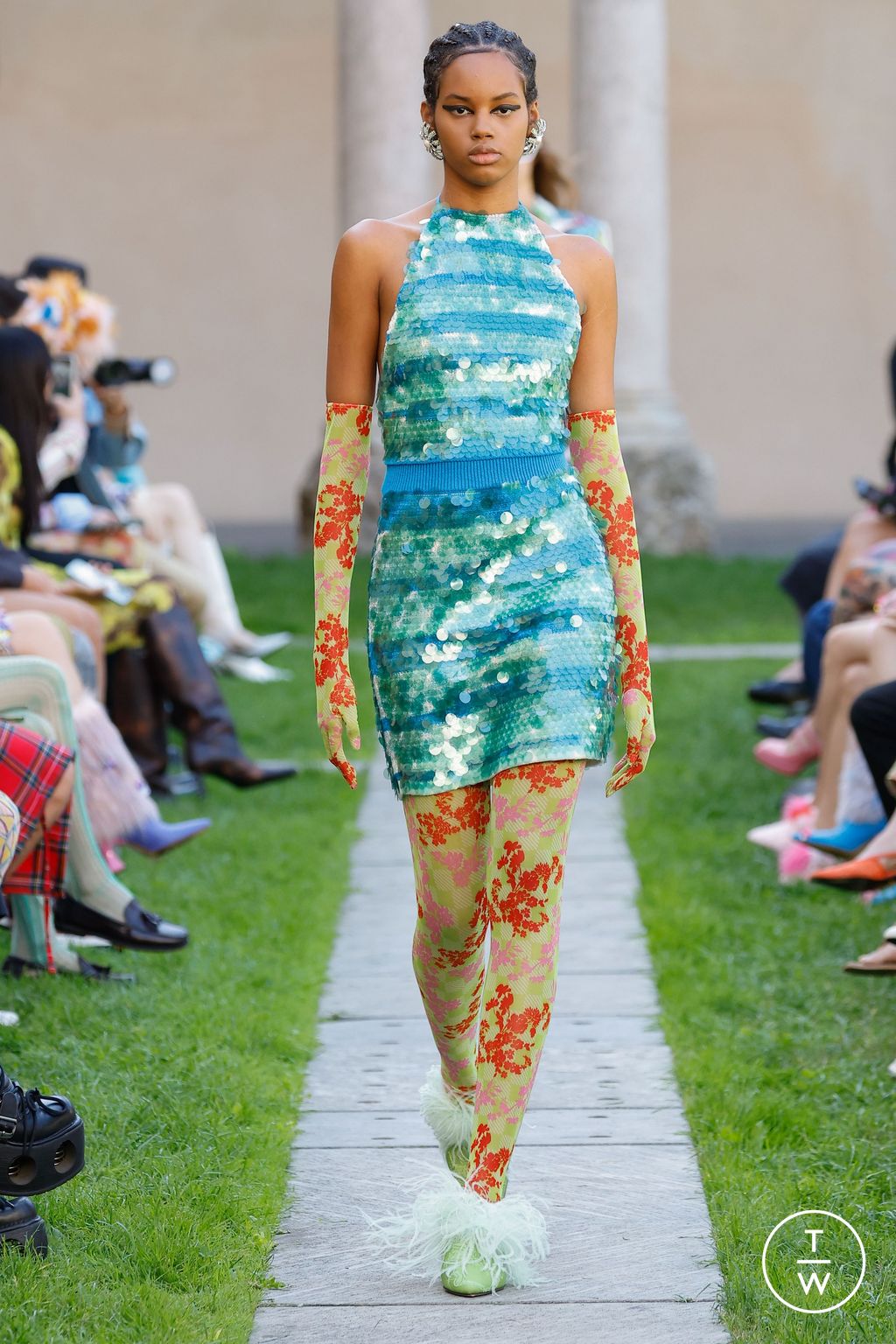 Fashion Week Milan Spring/Summer 2024 look 6 de la collection Shuting Qiu womenswear