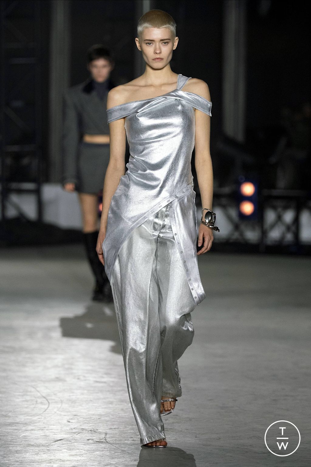 Fashion Week New York Fall/Winter 2023 look 7 de la collection Simkhai womenswear
