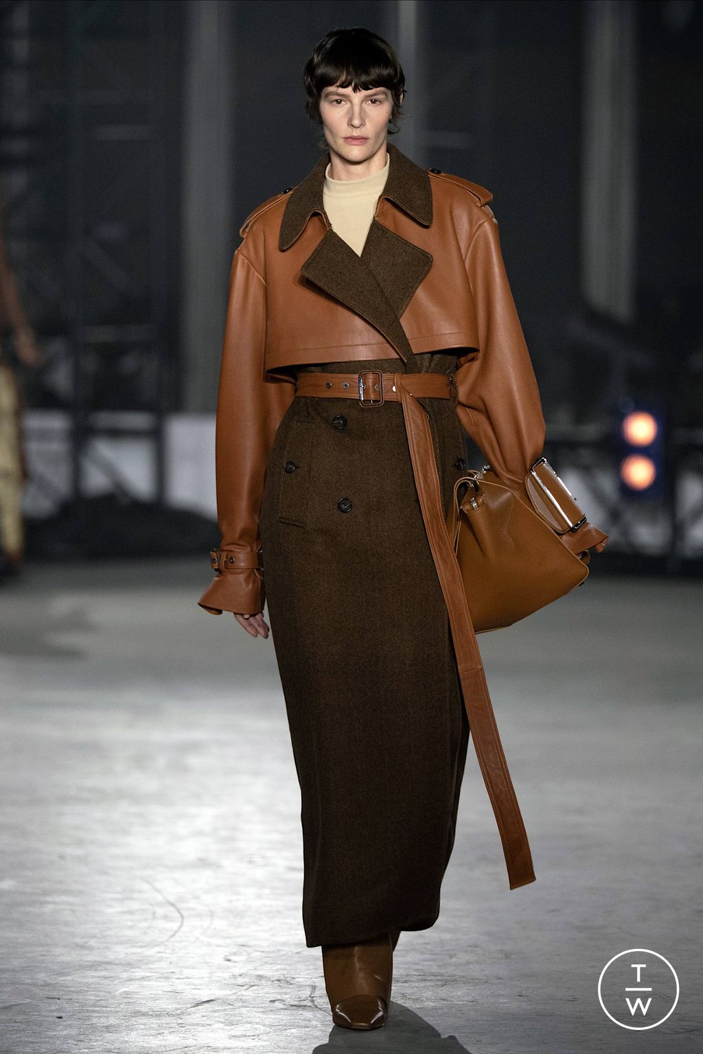 Fashion Week New York Fall/Winter 2023 look 16 de la collection Simkhai womenswear