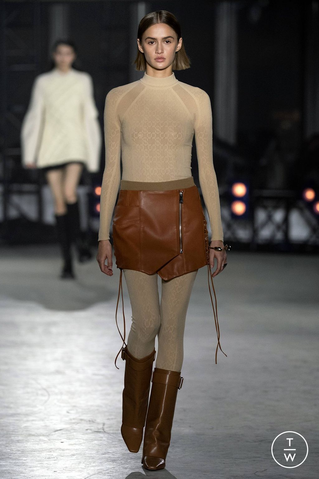 Fashion Week New York Fall/Winter 2023 look 19 from the Simkhai collection womenswear