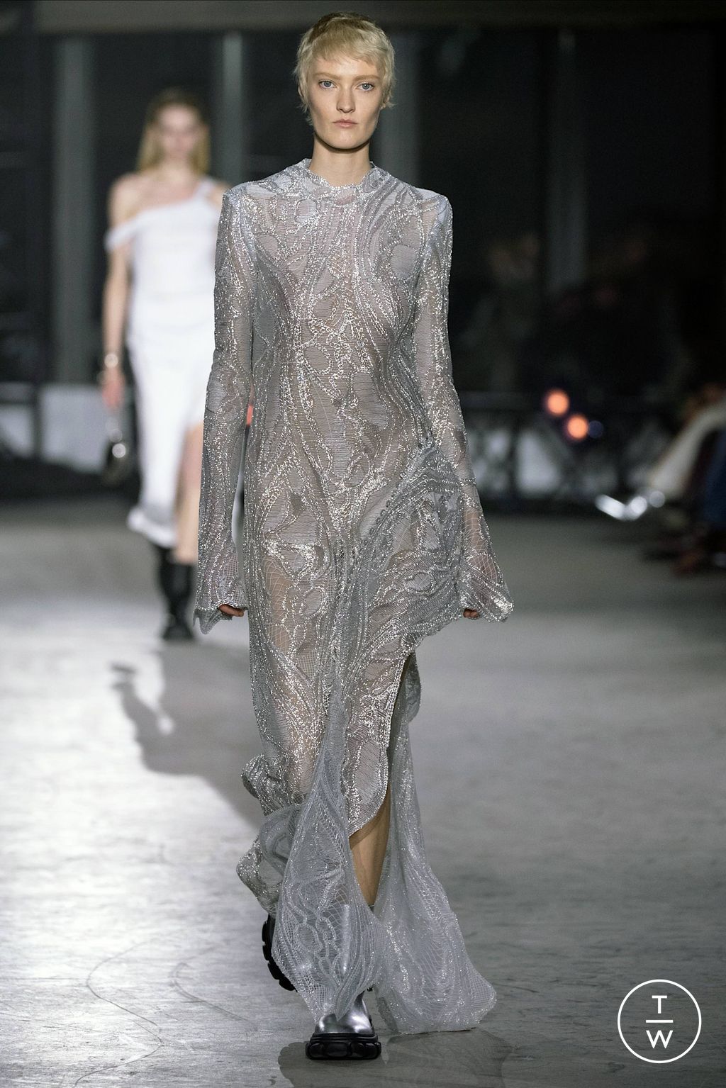 Fashion Week New York Fall/Winter 2023 look 26 de la collection Simkhai womenswear