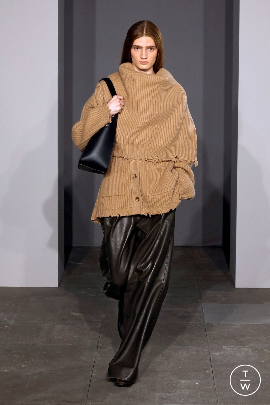 Fashion Week New York Fall/Winter 2025 look 21 from the Simkhai collection womenswear
