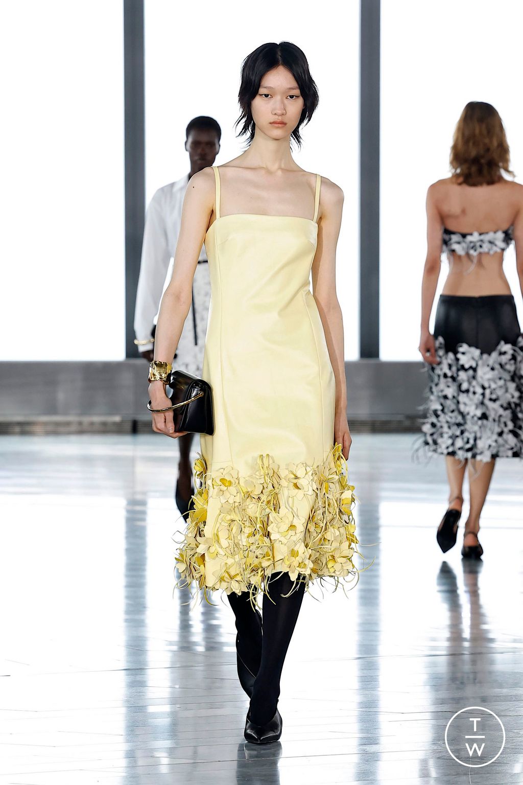 Fashion Week New York Spring/Summer 2025 look 11 from the Simkhai collection womenswear