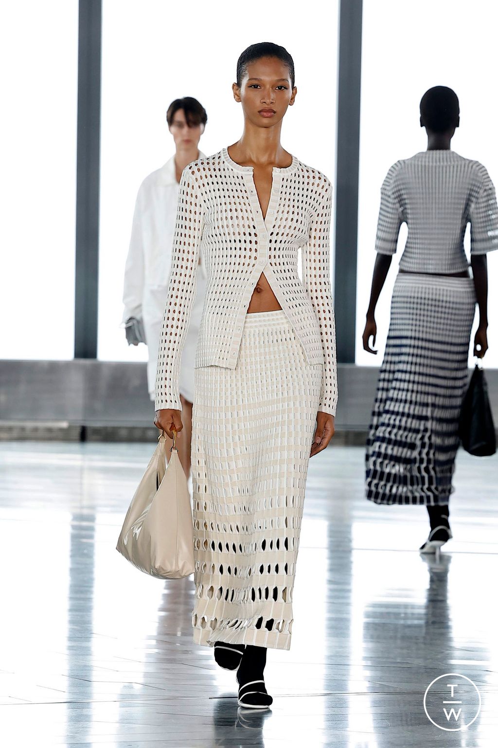 Simkhai Spring-Summer 2025 womenswear #22 - Tagwalk: The Fashion Search ...