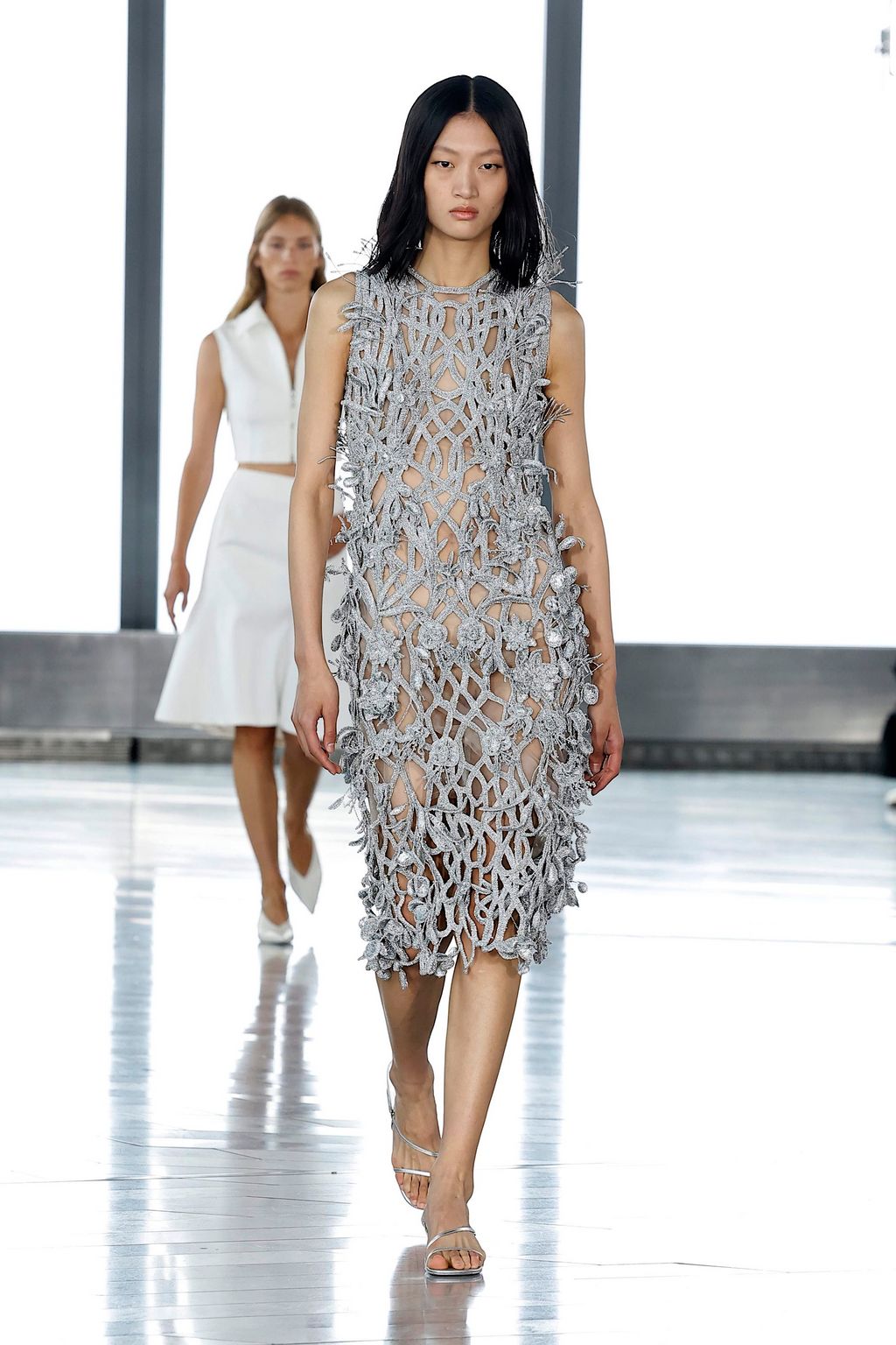 Fashion Week New York Spring/Summer 2025 look 26 from the Simkhai collection womenswear