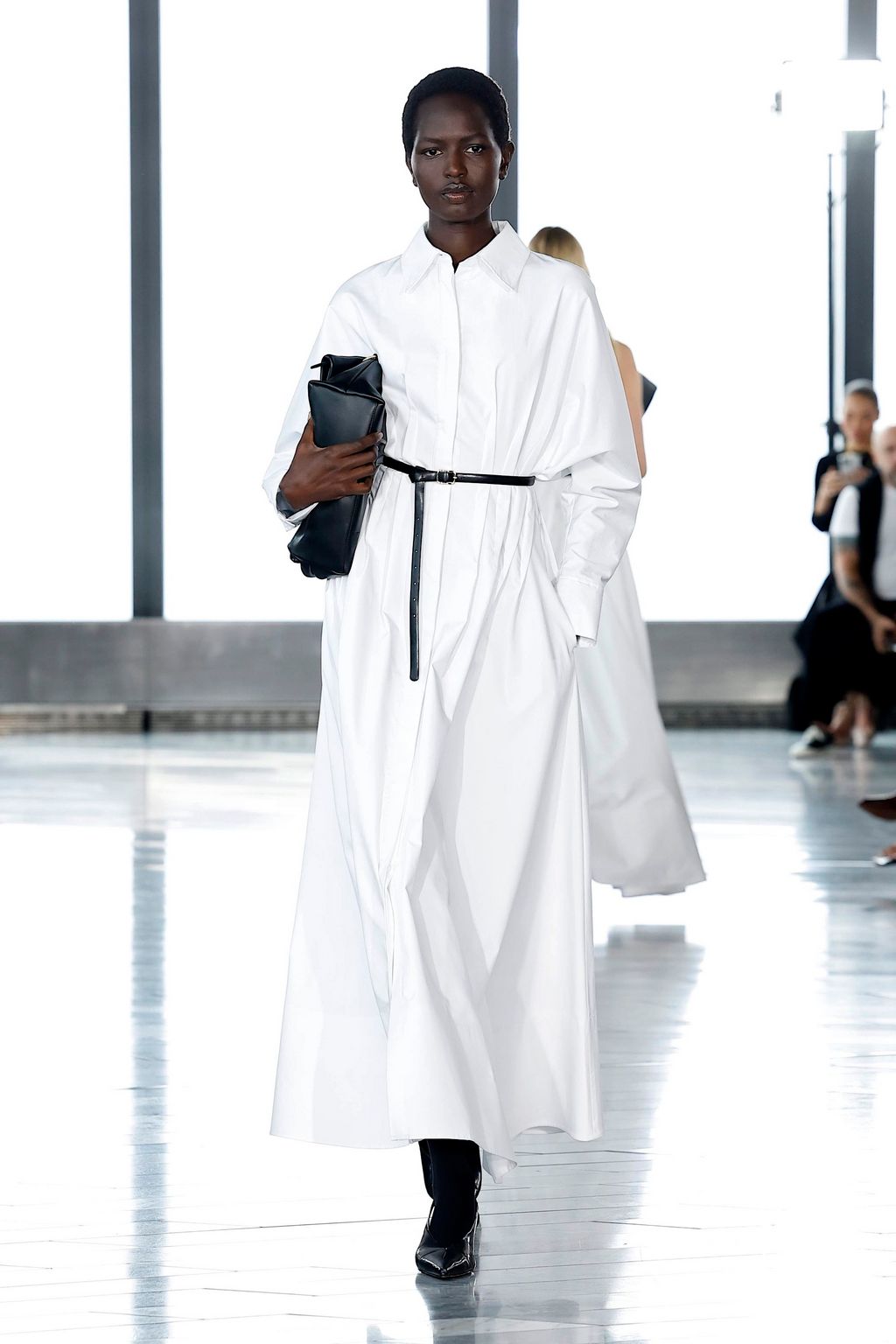 Fashion Week New York Spring/Summer 2025 look 31 from the Simkhai collection womenswear