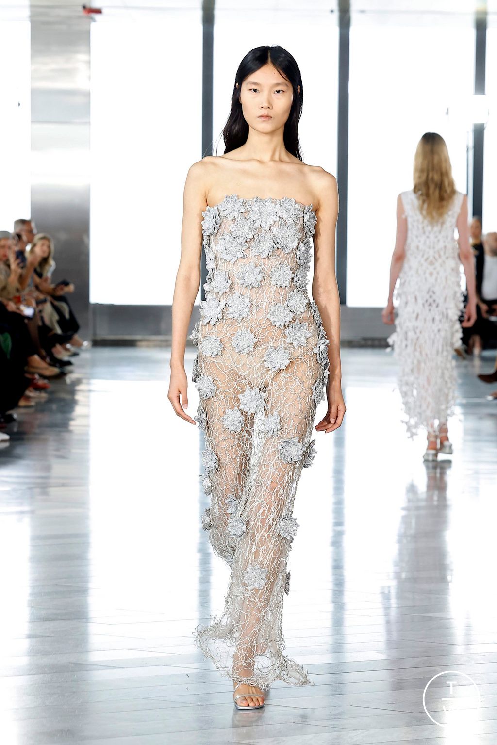 Fashion Week New York Spring/Summer 2025 look 34 from the Simkhai collection womenswear